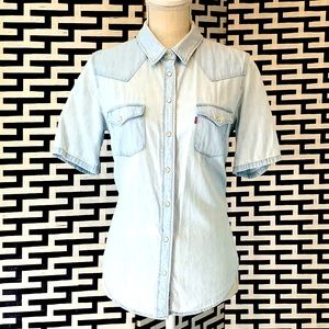 Sold! Levi’s Denim Short Sleeve Top w/ Pearl Snaps